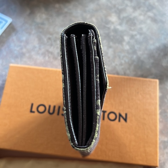 Louis Vuitton Mini Lin Monogram Portefeuille Sarah Wallet - Picture 5 of 16